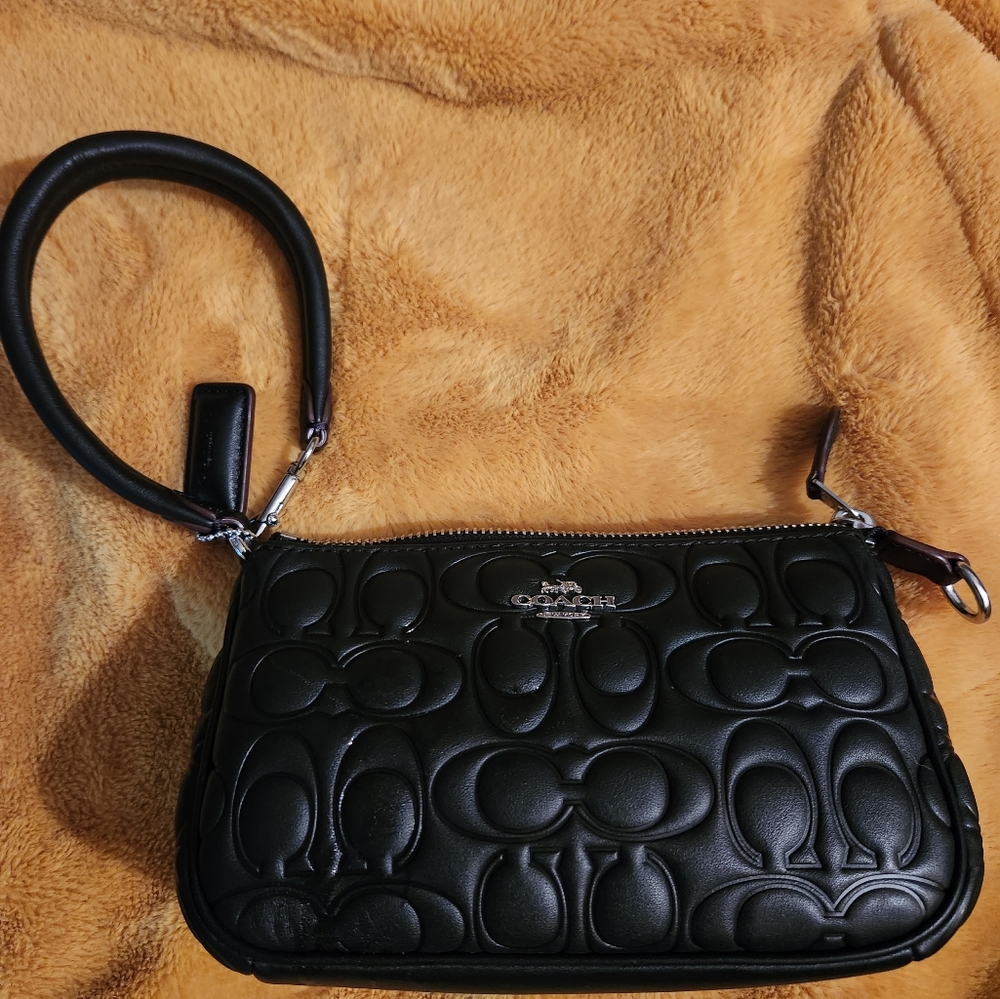 Coach Nolita 19 w/signature printed